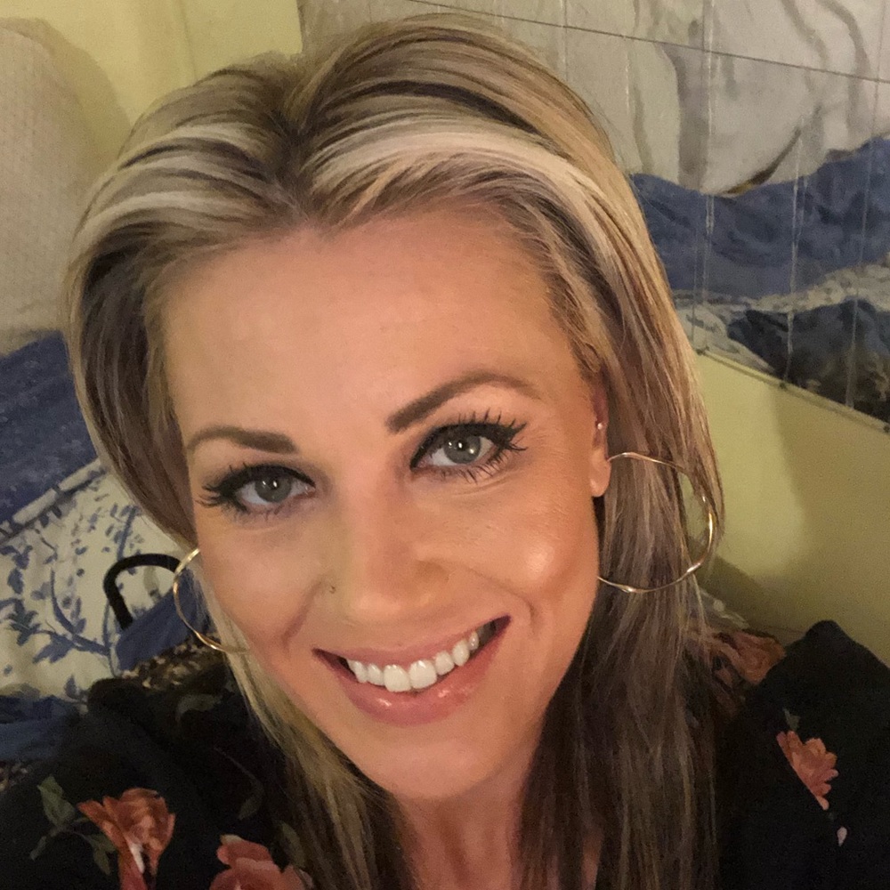 Meet your Posher, Noelle